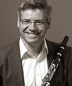 Artist photo of Osterhammer, Albert - Bass Clarinet