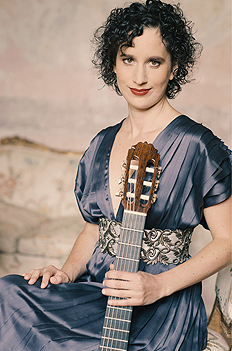 Artist photo of Katalin Koltai - Gitarre