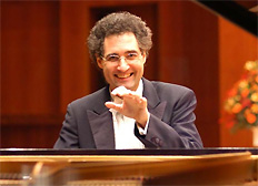 Artist photo of Matthias Kirschnereit - Klavier