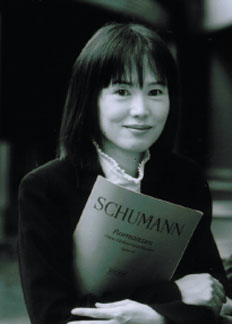 Artist photo of Koyama, Kyoko - Klavier