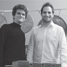 bildArtist photo of eardrum percussion duo