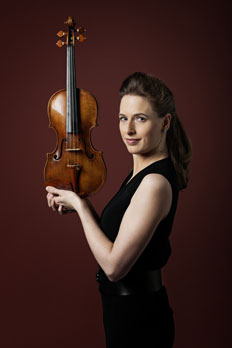 Esther Hoppe Artist photo of Esther Hoppe - Geige