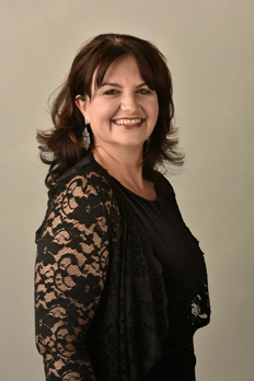 Artist photo of Klaudia  Zeiner - Contralto