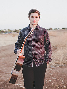 Daniel Valentin Marx Artist photo of Daniel Valentin Marx - Gitarre
