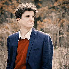 Zoltán Fejérvári Artist photo of Zoltán Fejérvári - Klavier