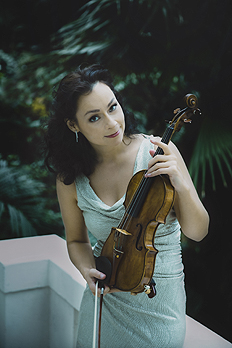Artist photo of Smeulers, Yvonne - Violine