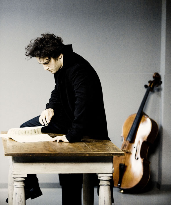 Artist photo of Altstaedt, Nicolas - Cello
