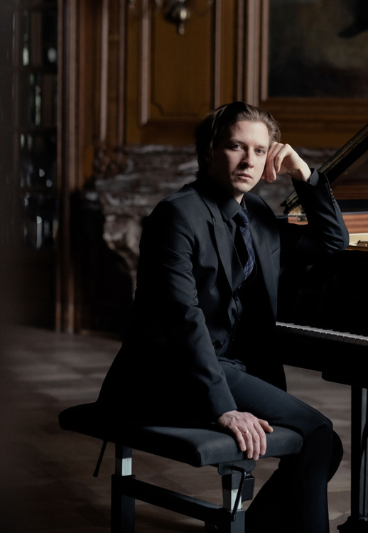 Andrey Denisenko Artist photo of Andrey Denisenko - Klavier