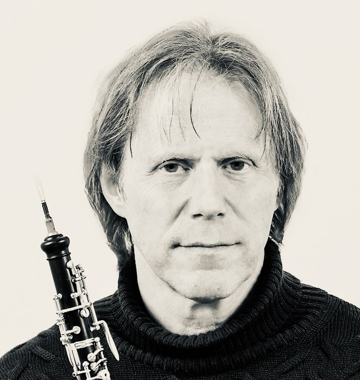 Artist photo of Emanuel Abbühl - Oboe