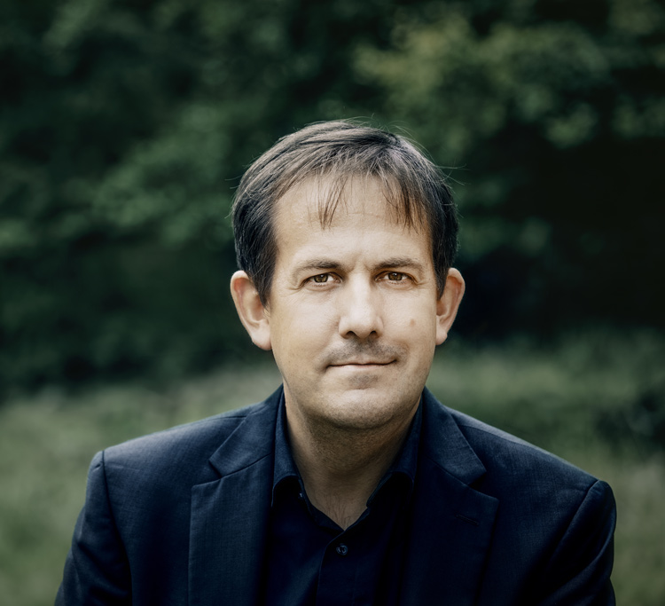 Gerhard Vielhaber Artist photo of Gerhard Vielhaber - Klavier
