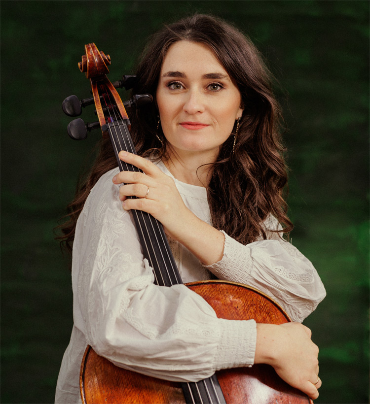 Zuzanna Sosnowska, Violoncello