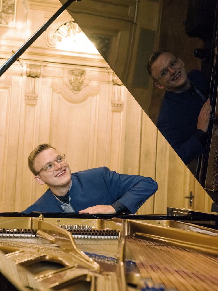 Artist photo of Jan Čmejla - Klavier