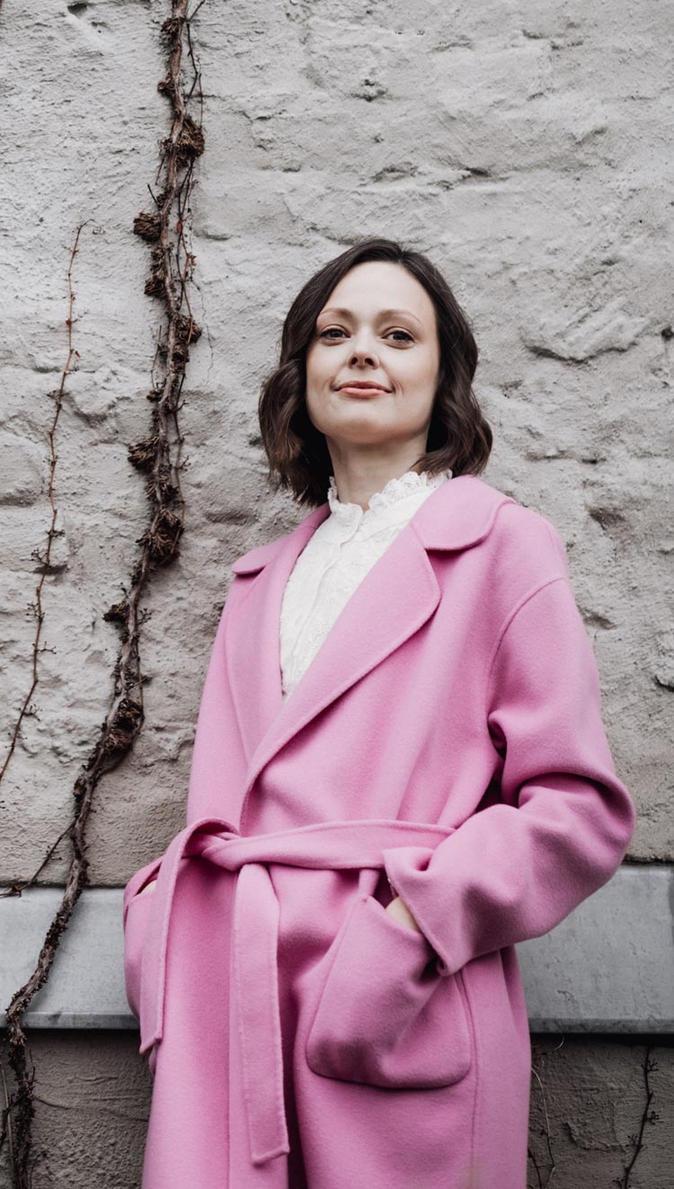 artist image: 'Nadezda Pisareva