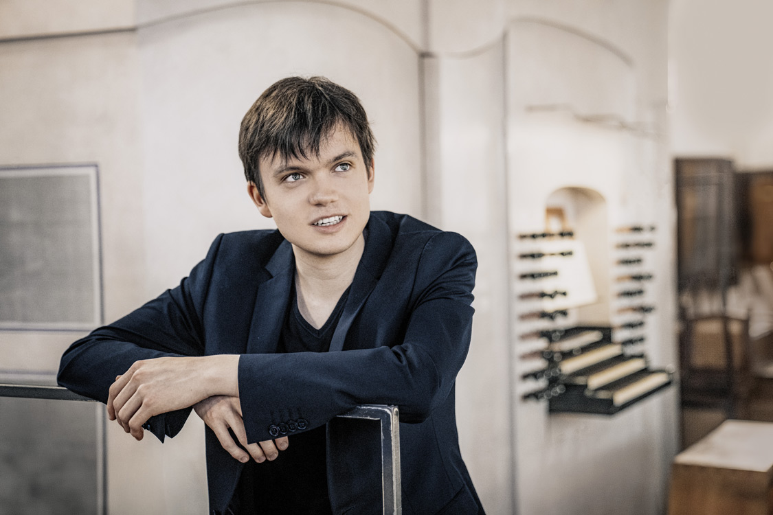 Artist photo of Julian Emanuel Becker - Klavier, Orgel