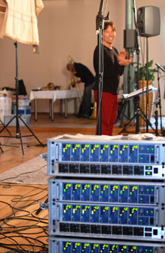 GENUIN produziert Soundtrack für ARD-Serie „Babylon Berlin“ mit Kristjan Järvis Absolute Ensemble GENUIN produziert Soundtrack für ARD-Serie „Babylon Berlin“ mit Kristjan Järvis Absolute Ensemble