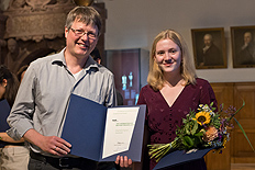 Die Bachpreisträger stehen fest: GENUIN produziert mit Barockviolinistin Charlotte Spruit Die Bachpreisträger 2022 stehen fest: GENUIN produziert mit Barockviolinistin Charlotte Spruit